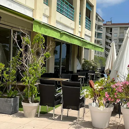 Apartment Climatise 3 Mn Du Samedi Au Samedi Antibes Juan Les Pins Golfe-Juan